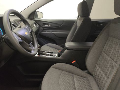Used 2022 Chevrolet Equinox LT FWD image 17