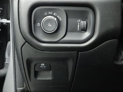 Used 2024 RAM 1500 Laramie RWD image 11