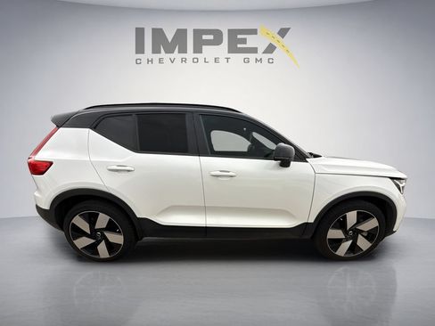 Used 2023 Volvo XC40 Recharge Ultimate AWD/4WD image 6