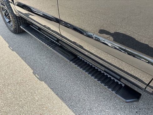 Used 2024 Ford F250 Lariat w/ Sport Appearance Package AWD/4WD image 10