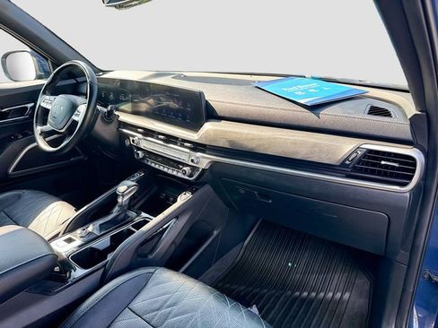 Used 2023 Kia Telluride EX X-Line image 31