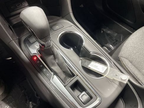 Used 2024 Chevrolet Equinox LT AWD/4WD image 20