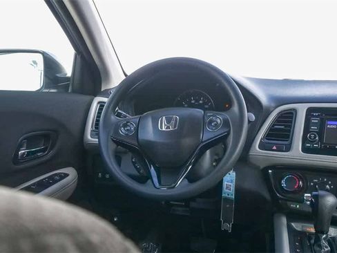 Used 2022 Honda HR-V LX image 14