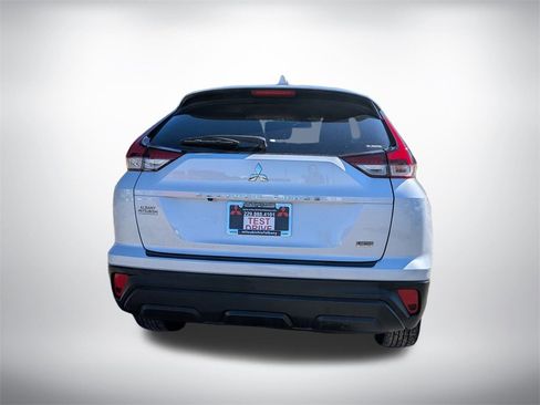 Used 2024 Mitsubishi Eclipse Cross LE image 4