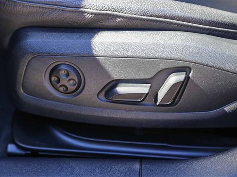 Used 2019 Audi A4 2.0T Premium image 21