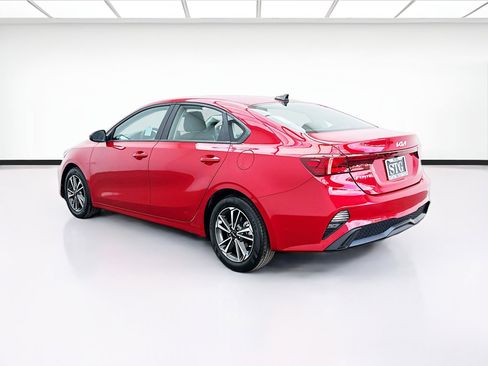 Used 2023 Kia Forte LXS image 6