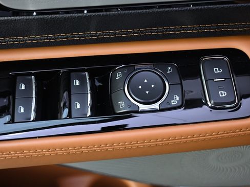 Used 2023 Lincoln Aviator Black Label w/ Jet Package image 24