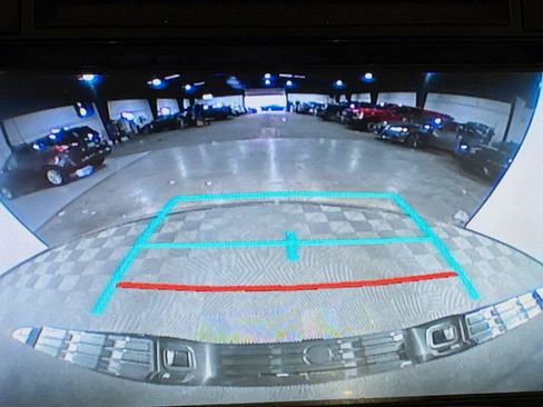 Used 2017 Toyota Tundra SR5 w/ SR5 Upgrade Package RWD image 17
