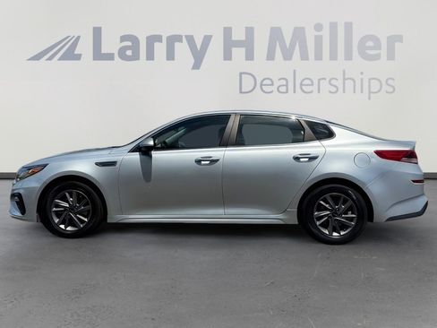 Used 2020 Kia Optima LX FWD image 2