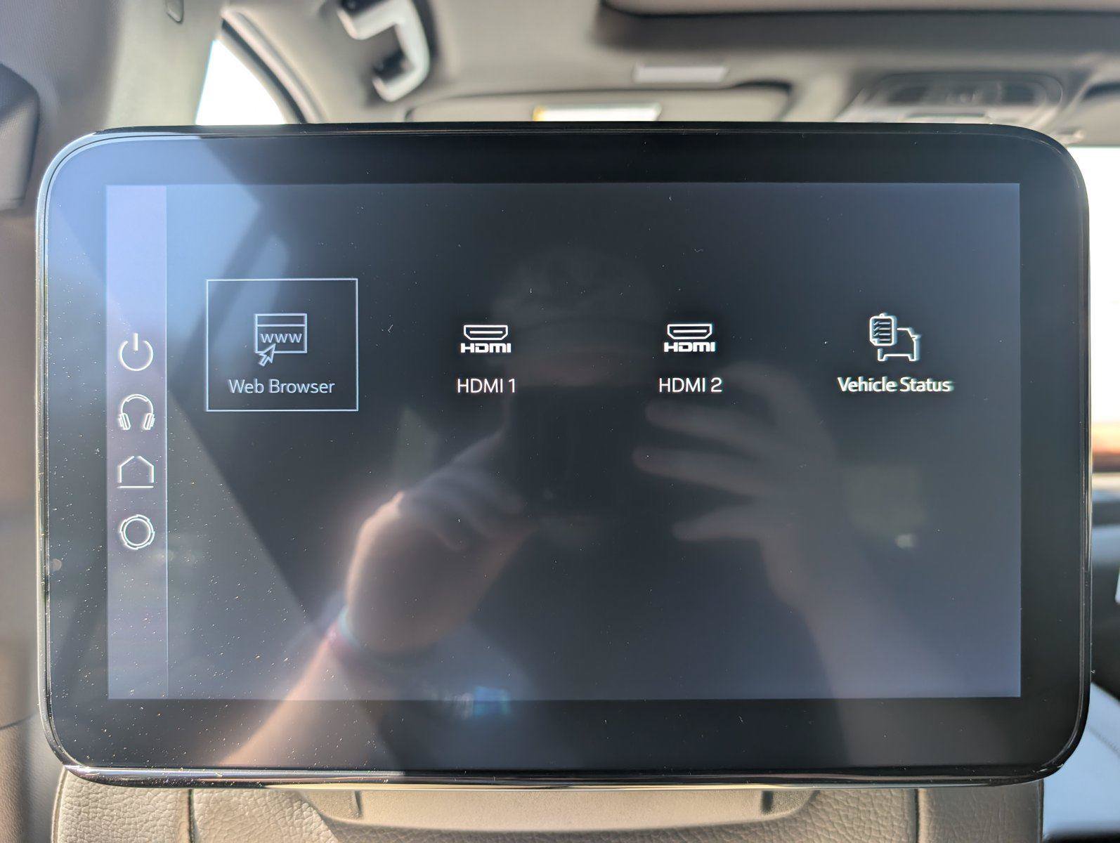 New 2026 GMC Yukon Denali w/ Denali Reserve Package AWD/4WD image 39