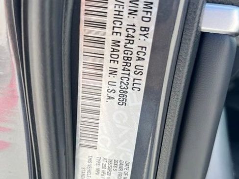 Used 2026 Jeep Grand Cherokee Limited w/ Limited Altitude Package RWD image 15