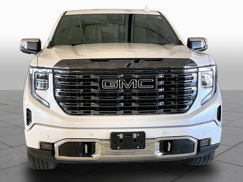 Used 2023 GMC Sierra 1500 Denali Ultimate AWD/4WD image 3