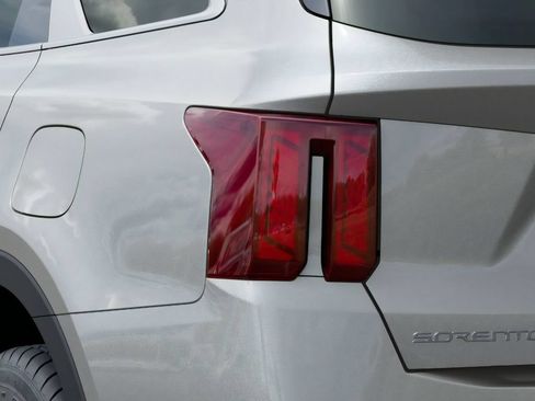 New 2026 Kia Sorento S AWD/4WD image 11