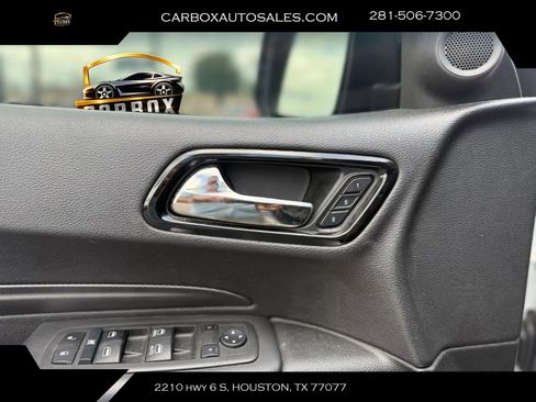 Used 2022 Dodge Durango R/T w/ Blacktop Package AWD/4WD image 17