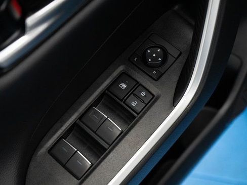 Used 2025 Toyota RAV4 Limited image 16