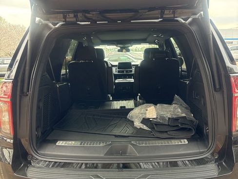 Used 2023 Chevrolet Tahoe Premier image 5
