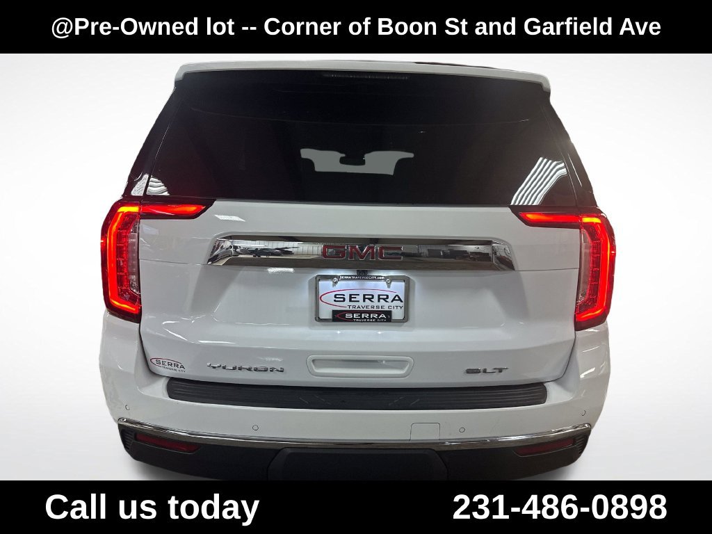 Used 2023 GMC Yukon SLT w/ SLT Premium Package AWD/4WD image 4
