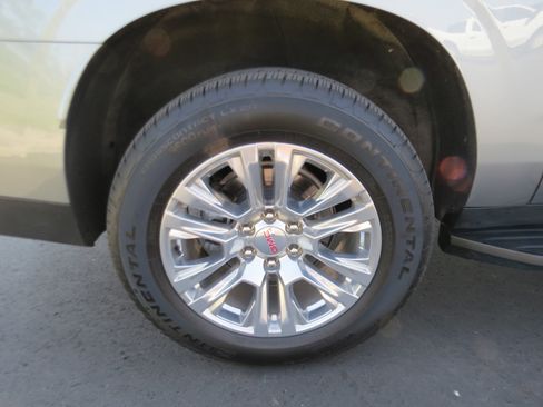 Used 2025 GMC Yukon XL Denali w/ LPO, Floor Liner Package AWD/4WD image 14