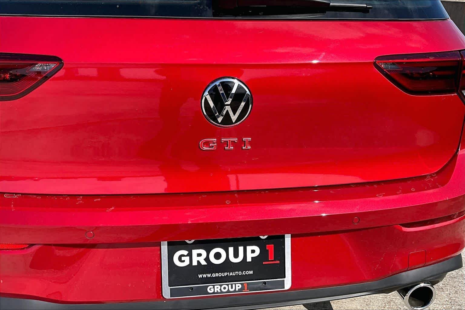 New 2026 Volkswagen GTI SE FWD image 15