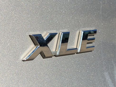 Used 2019 Toyota RAV4 XLE image 13