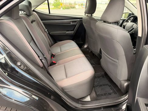 Used 2018 Toyota Corolla LE FWD image 16
