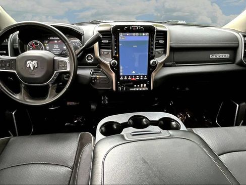 Used 2024 RAM 2500 Laramie AWD/4WD image 10
