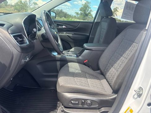 Used 2022 Chevrolet Equinox LT FWD image 10