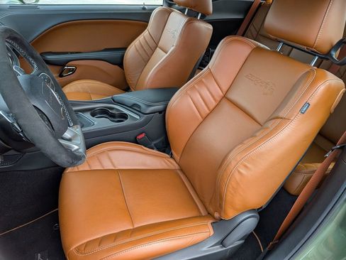 Used 2022 Dodge Challenger SRT Hellcat RWD image 14
