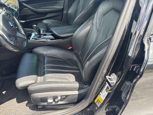Used 2018 BMW 530e RWD image 8