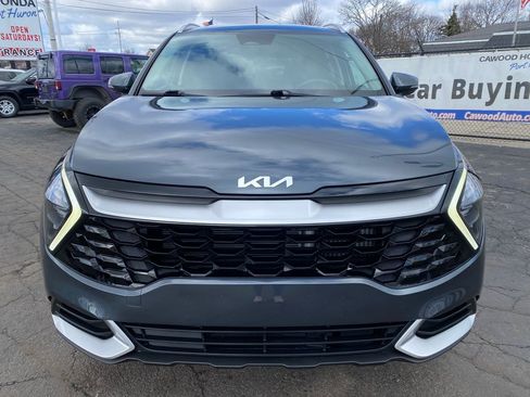 Used 2023 Kia Sportage EX image 8