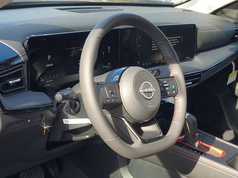 New 2026 Nissan Kicks SR w/ Cold Weather Package image 10