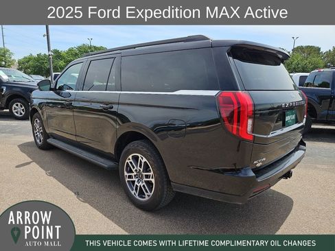 Used 2025 Ford Expedition Max Active AWD/4WD image 8