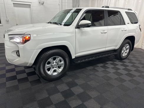 Used 2021 Toyota 4Runner SR5 Premium w/ Moonroof Package image 5