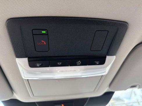 Used 2023 Nissan Pathfinder SL image 30