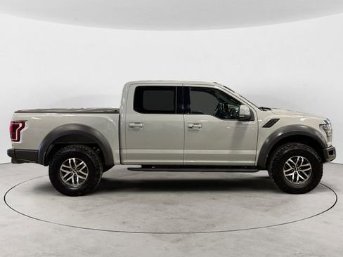 Used 2017 Ford F150 Raptor w/ Equipment Group 802A Luxury image 6