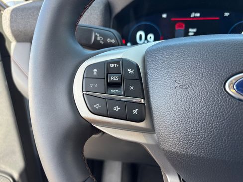 New 2026 Ford Explorer Active w/ Active Comfort Package image 31
