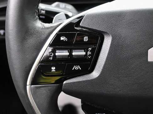 Used 2023 Kia Niro EX FWD image 21