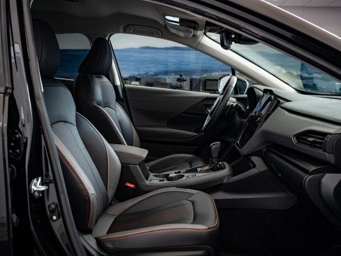 Used 2025 Subaru Crosstrek 2.5i Limited w/ Popular Package #3A image 23