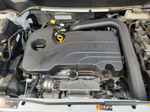 Used 2024 Chevrolet Equinox RS w/ RS Leather Package image 28