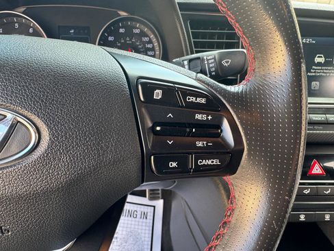 Used 2018 Hyundai Elantra Sport image 28