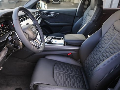 New 2026 Audi RS Q8 performance image 17