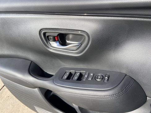 New 2026 Honda HR-V LX image 44