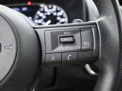 Used 2023 Nissan Rogue S image 22