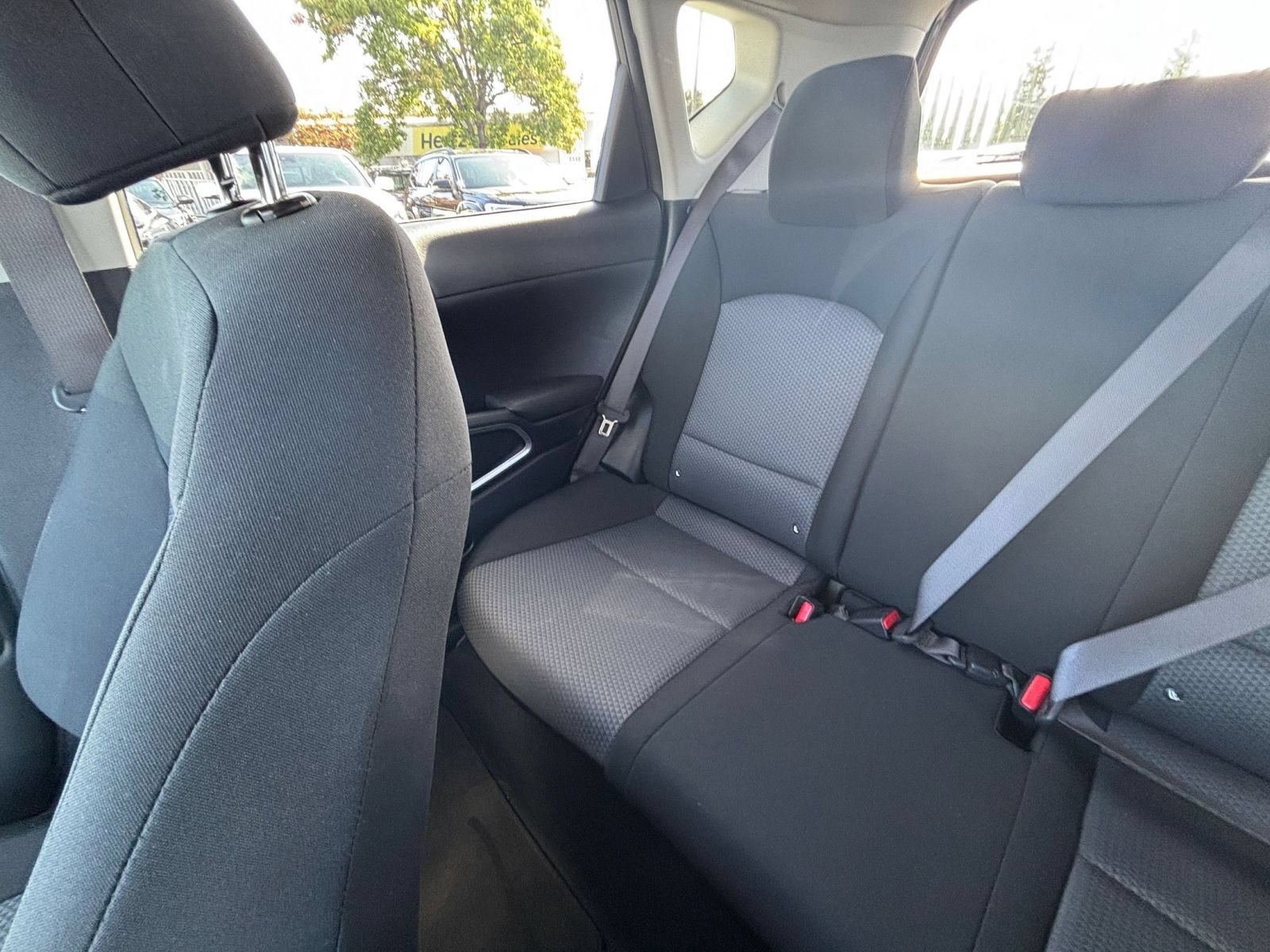 Used 2025 Kia Soul LX w/ LX Technology Package FWD image 36