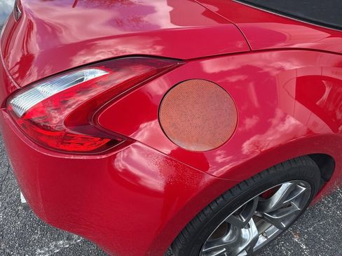 Used 2015 Nissan 370Z Touring Sport image 9