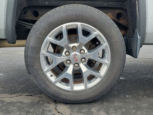 Used 2015 GMC Sierra 1500 SLT w/ SLT Crew Cab Value Package image 5