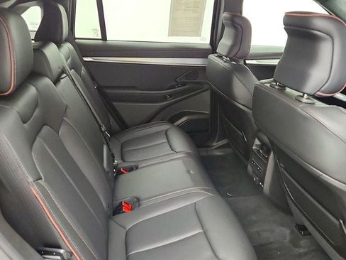 Used 2024 Jeep Wagoneer Launch Edition AWD/4WD image 22