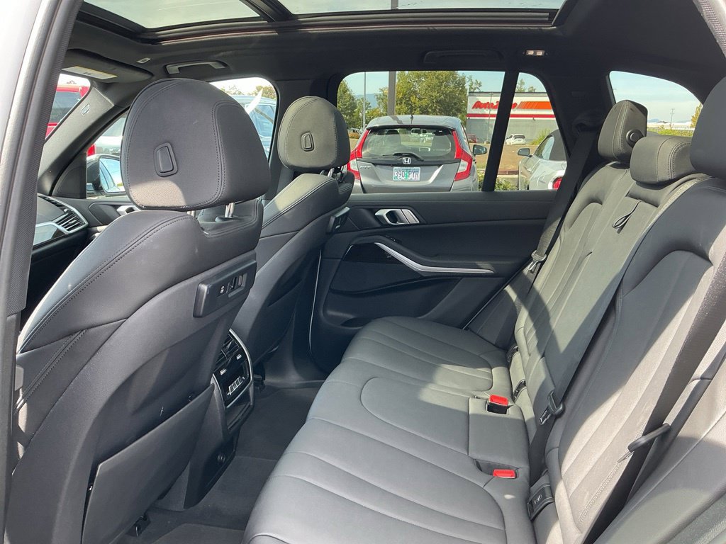 Used 2019 BMW X5 xDrive40i w/ Convenience Package AWD/4WD image 10