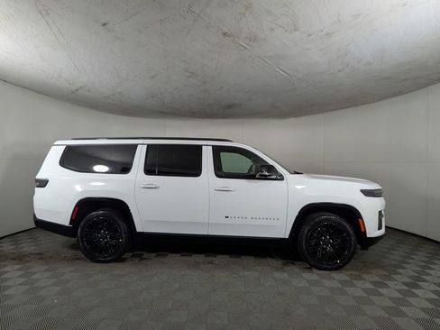 New 2026 Jeep Grand Wagoneer L Limited AWD/4WD image 6