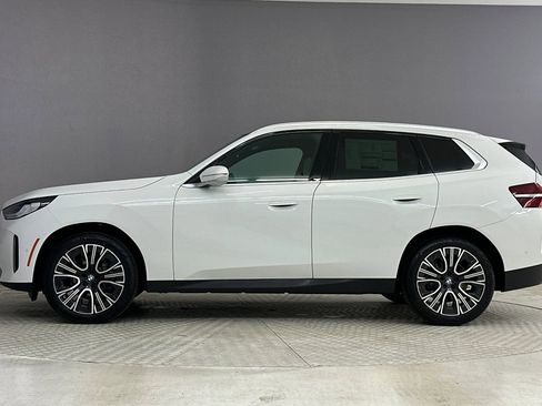 New 2026 BMW X3 xDrive30 w/ Convenience Package image 2